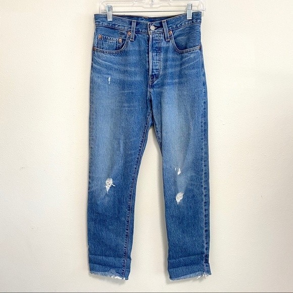 Levi's 501 Jeans Distressed Premium Denim Truth Unfolds Women's 26 - Picture 2 of 10